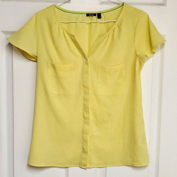 2/$25 Mexx yellow short sleeve blouse - Picture 3 of 3